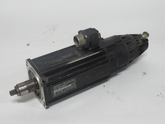 Indramat MAC071C-0-JS-4-C/095-A-0/WI504LV/S001 Magnet Motor 4000RPM USED
