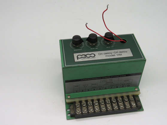 Peco C3005 Model HM On-Delay Off-Delay Timer SHELF WEAR/NO LED USED