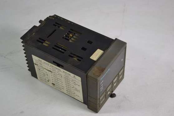 Honeywell DC300K-0-0A0-20-0C00-0 Temperature Controller 90-250VAC  USED
