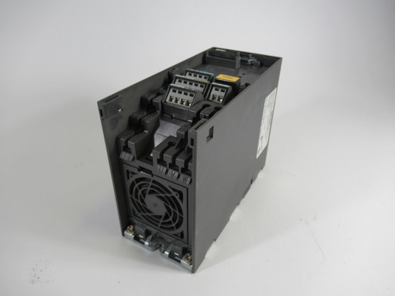 Siemens 6SE6-420-2UD17-5AA1 Drive Missing Front Plate 380-480V 47-63Hz USED