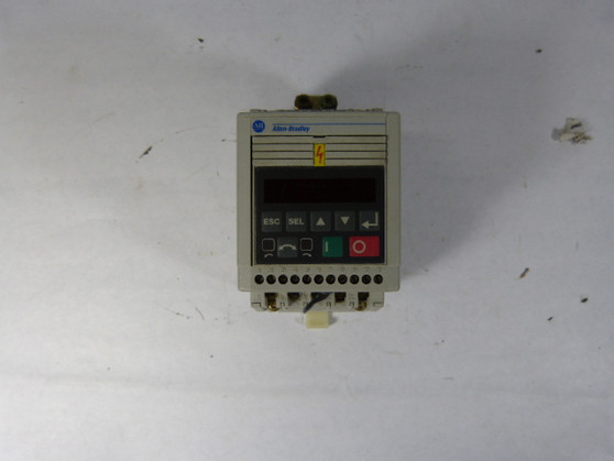 Allen-Bradley 160S-AA02NSF1 Speed Controller 1/2 HP 200-240 V 1 PH  USED