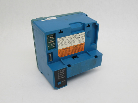 Honeywell RM7890A1015 Burner Control Relay Module 120VAC 60Hz NO COVER USED
