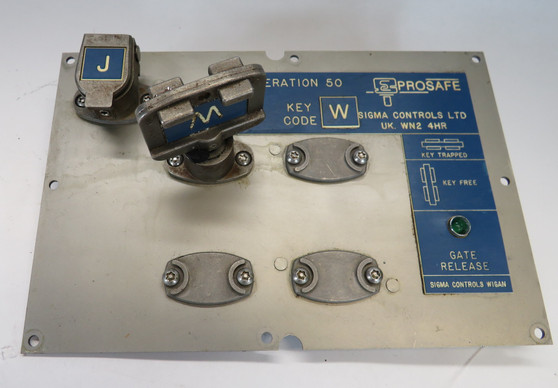 Sigma SRU45 Prosafe Illuminated Key Exchange Control Keycode W 24VDC USED