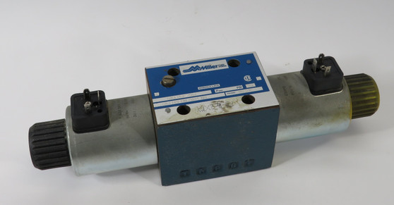 Miller 583-D5ECM-0184-N0 Directional Control Valve 96VDC 0.52A PAINT USED