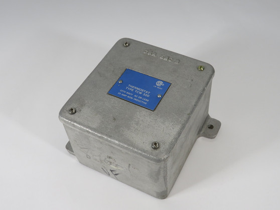 Thermon R3C-0120-DP Weatherproof Thermostat 120C 245F 277VAC 25A NO PROBE USED