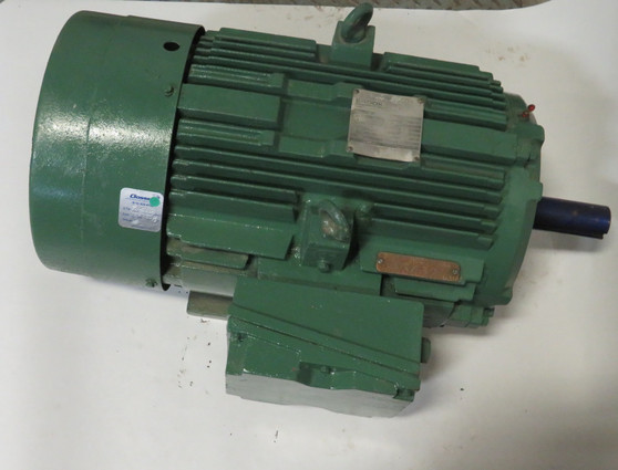 Brook Crompton 15HP 1180rpm 575V 284T TEFC 3Ph 15.5FLA 60Hz BENT COVER USED