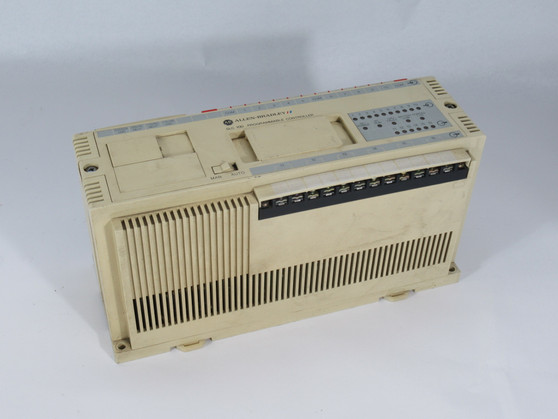 Allen-Bradley 1745-LP101 Series A SLC100 Processor Unit 85-132V 50/60Hz USED