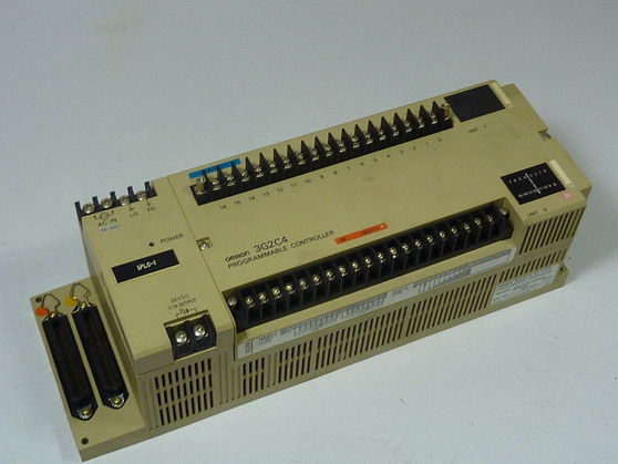 Omron 3G2C4-SI025 Programmable Controller  USED