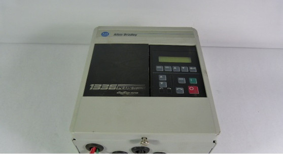Allen-Bradley 1336F-BRF30-AA-EN-HAS2-L6 AC Drive 3 HP 460 V  USED