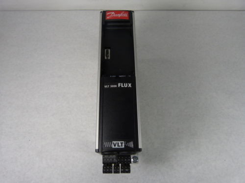Danfoss 178F6156 VLT5001 Frequency Converter Drive 1HP 3.7A 200/240VAC  USED
