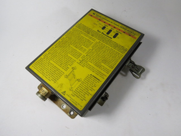 STI LCC-FB-DC2-U Light Curtain Controller 115-120VAC 24VDC  (NO CABLE)  USED