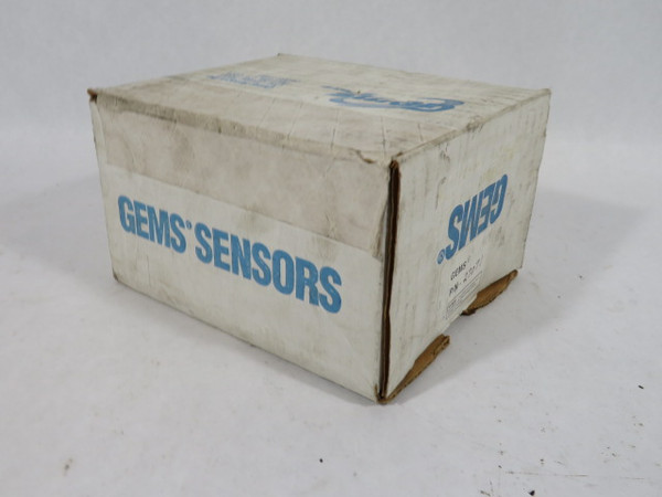 Gems 27071 Shuttle Type Flow Switch 1.25" NPT 50-240VAC 20VA ! NEW !