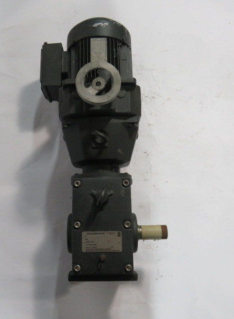 Sew-Eurodrive 2HP 21.00/107.00rpm 330/575V TEFC c/w Gear Reducer 20.94:1 USED