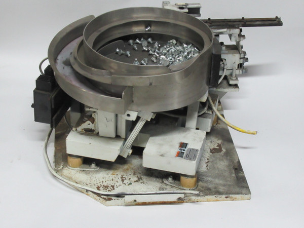 Tarpon EB162A Magnetic Parts Feeder 115V 8.1A 60Hz USED