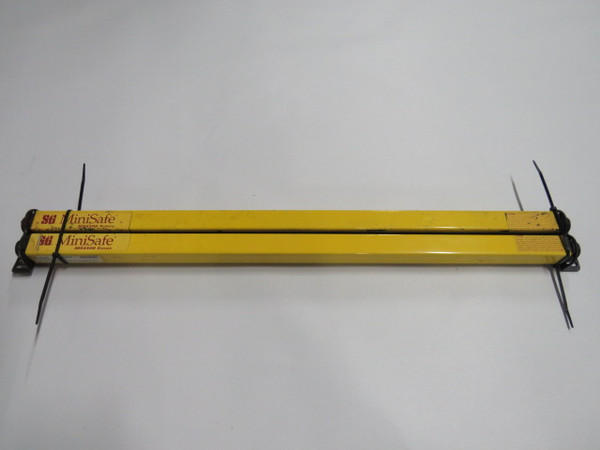 STI MS4328B Light Curtain Transmitter & Receiver 0.3-9m Range USED
