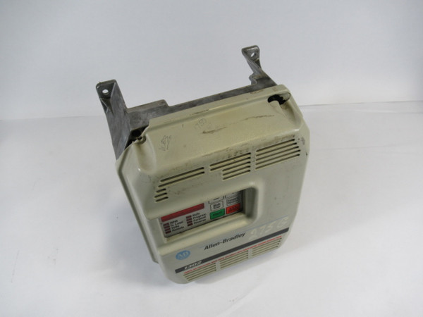 Allen-Bradley 1302-C001-AA Servo Drive 1HP 575VAC *Crack to Enclosure* USED