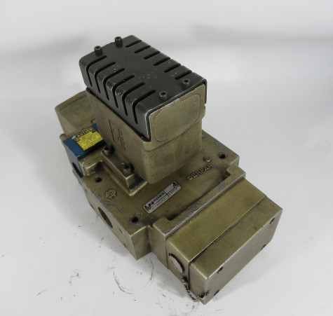 Ross 3573A5202Z Double Air Valve 1/4 Connection 2-8.5 bar USED