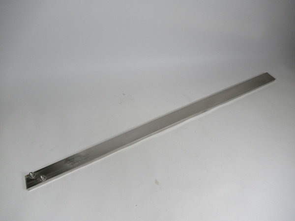 HCS P101-676 Heating Element 240V 1000W 30.5"TL 3/8"H 1-1/2"W NOP