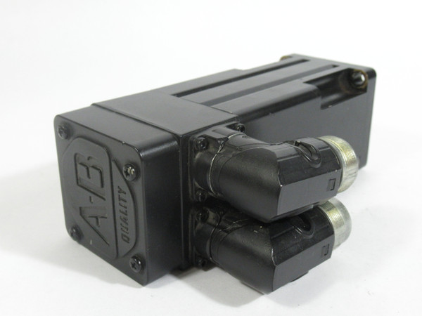 Allen-Bradley MPL-A1530U-VJ42AA Low-Inertia Servo Motor 0.39kW 7000RPM USED