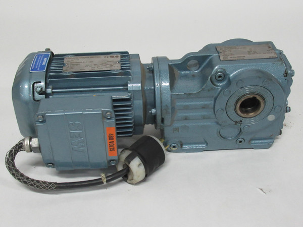 Sew-Eurodrive .75HP 1690RPM 230/460V TEFC C/W Gear Reducer 12.14:1 Ratio USED