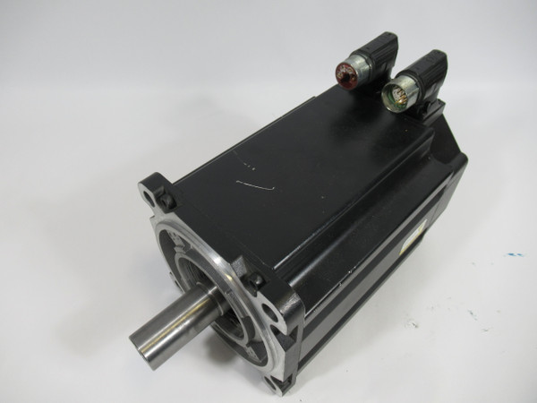 Allen-Bradley Series A Servo Motor 3.43kW *Damage to Top Connector* USED