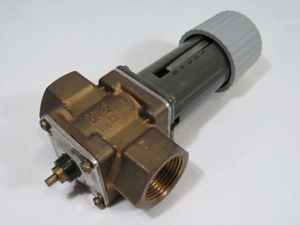 Danfoss 003N8132 Water Valve 1"NPT Valve Only No Thermostat USED