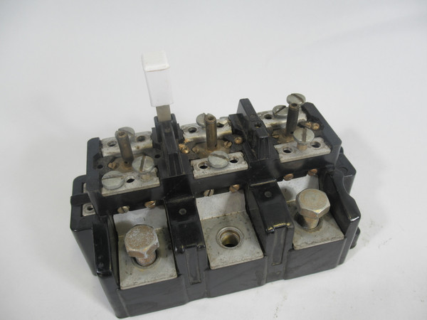 Allen-Bradley 815-EOV16 Ser. K Overload Relay 600VAC 3P *Missing Screws* USED