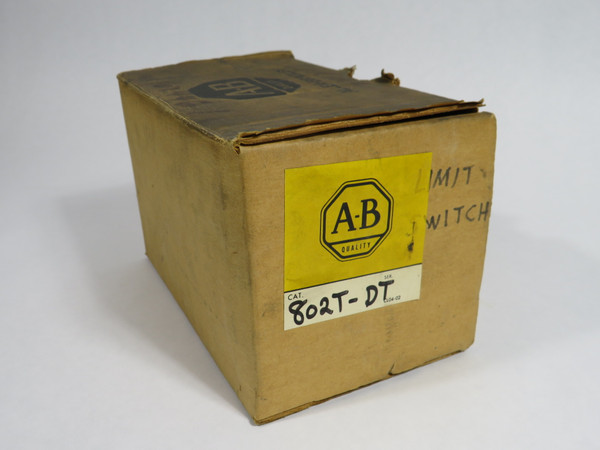 Allen-Bradley 802T-DT Series 1 Limit Switch C/W Top Push Roller *Shelf Wear* NEW