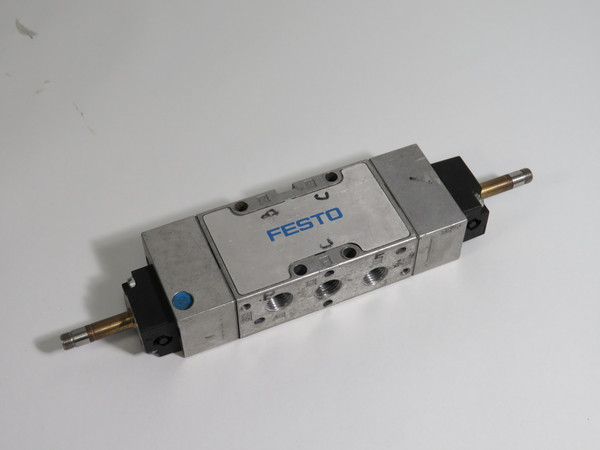 Festo 19787 MFH-5/3-G-1/4-B Solenoid Valve 1/4" 3-10 Bar 40-145 Psi USED