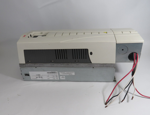 ABB ACH550-UH-046A-2 Drive 15/7.5HP 3PH 0-208/240V 46.2/22A 0-500Hz AS IS