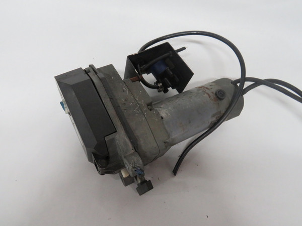 Electric Stature 5076-011 Wire Feeder W/Gearmotor Missing Gears USED