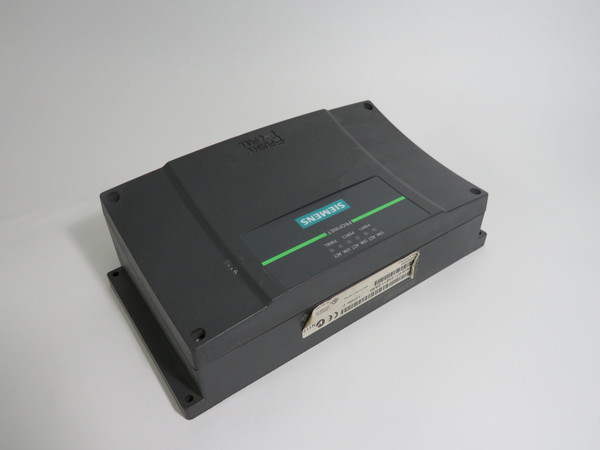 Siemens 6AV6671-5AE11-0AX0 Profinet Box SHELF WEAR/MISSING HARDWARE USED