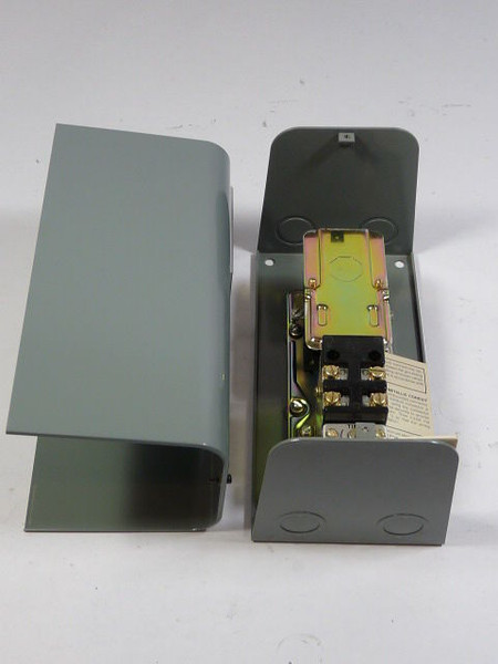 Allen-Bradley 849-ZAD32 Pneumatic Timer 600VAC Max  NEW