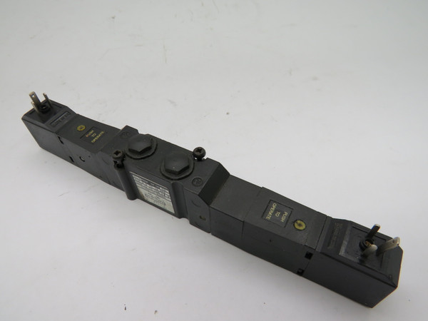 Norgren V14R611A-B300A Double Pilot Solenoid Valve N1/4 SHELF WEAR USED