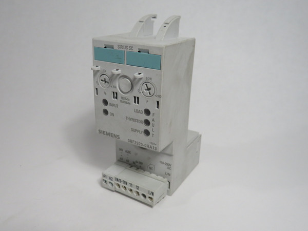Siemens 3RF2920-0HA13 Power Regulator 20A 24VAC/DC 110-230VAC USED