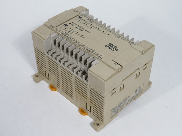 Omron CPM1A-30CDR-A Programmable Controller 100-240V 50/60Hz 60VA NO DOORS USED