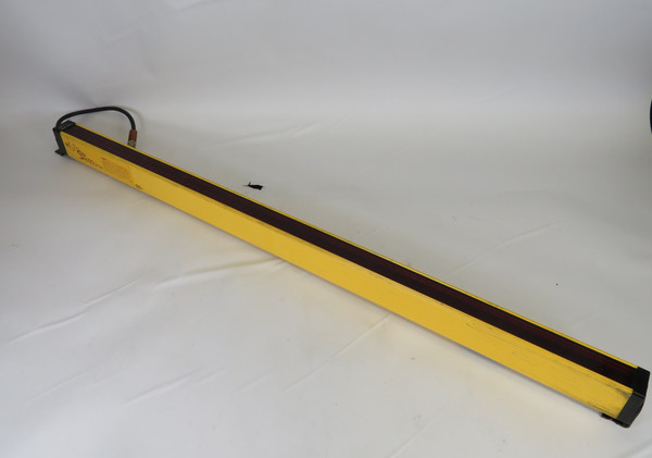 STI MS46SR-20-870-Q1-R-NC-FP Light Curtain Receiver SHELF WEAR USED