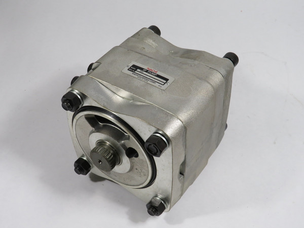 Nachi IPH-4H-25-11 Hydraulic Gear Pump 1.56 in3/rev 2000RPM 4350psi USED