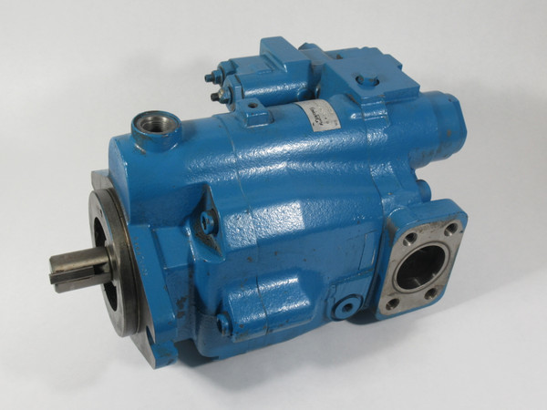 Sentinel PVM081ER09ES02AAB28240000A0A Open Circuit Axial Piston Pump USED