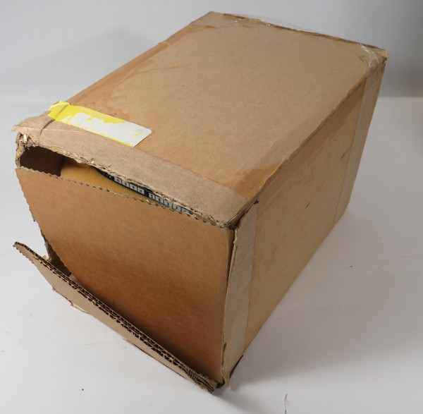 Eurotherm 2404/CC/VH/H7/C7/XX/RF/XX/XX/ENG Temperature Controller DMG BOX NEW