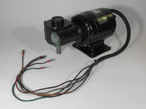 Bodine DC Gearmotor 40:1 44 lb-in 1/15HP 43RPM 90A/90F VDC 1A NO KEY USED