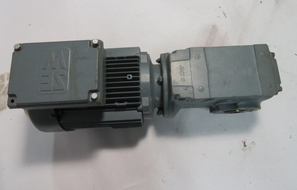 Sew-Eurodrive KA47-DV100M4 2.2kW 1730/127rpm 230.460V c/w Gear Reducer AS IS