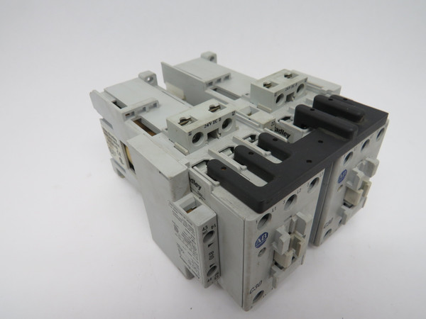 Allen-Bradley 104-C30DJ22 Reversing Contactor 24VDC MISSING BUS BAR USED