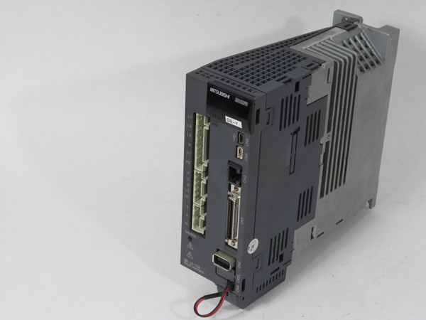 Mitsubishi MR-J3-70A AC Servo Drive 750W Out: 170V 5.8A 0-360Hz USED