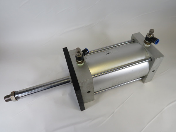 SMC NCDA1B600-0800 Pneumatic Cylinder 600mm Bore 800mm Stroke 250 psi USED