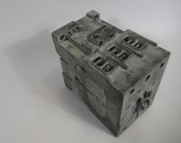 Allen-Bradley 100-C85ZD00 Ser. A Contactor 110V@50 SHELF WEAR USED