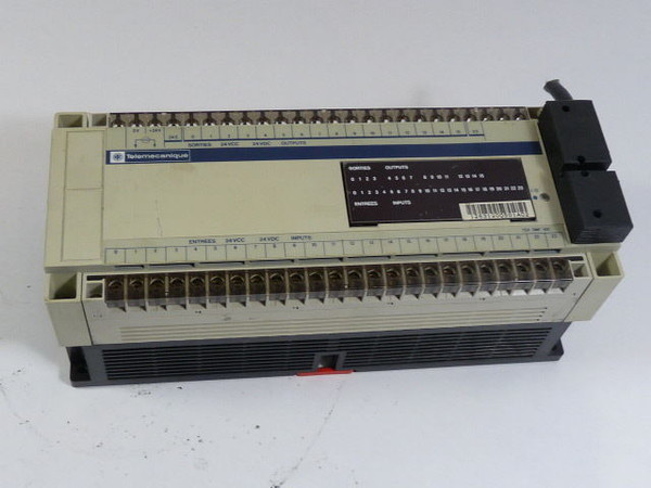 Telemecanique TSX-DMF-401 Expanded Module 40 Channel Interface Operator   USED
