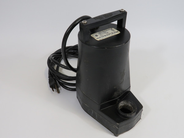 Little Giant 505486 5-MSPR Submersible Utility Pump 1"NPT Outlet SHELF WEAR USED