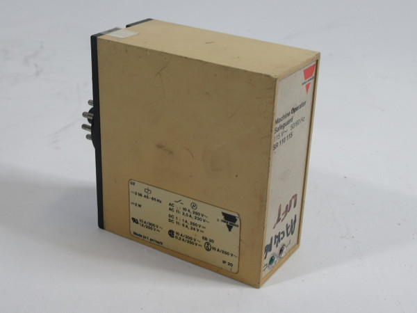 Carlo Gavazzi SR-110-115 Machine Safeguard Relay 115VAC 50/60Hz 10A USED