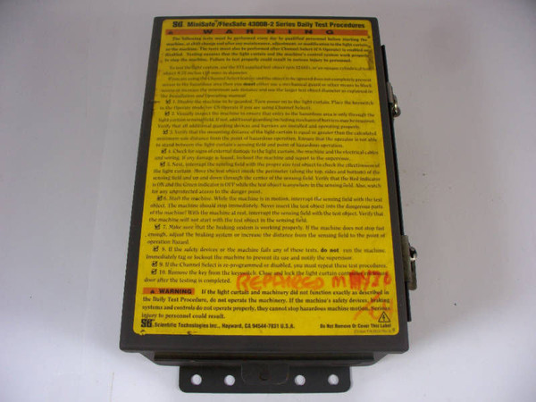 STI Light Curtain Box MS4324B-2 117VAC  USED